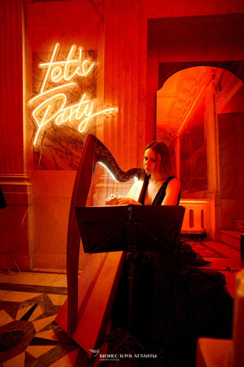 Предновогодняя вечеринка в бизнес-клубе Атланты image preview